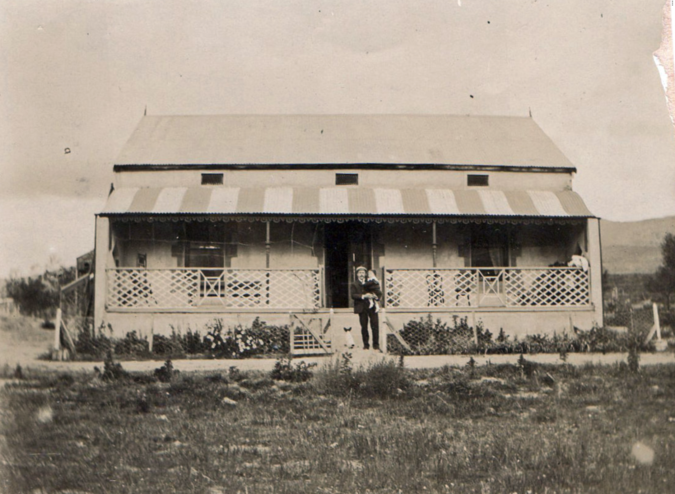 #1920_8_Stuart’s house in South Africa
