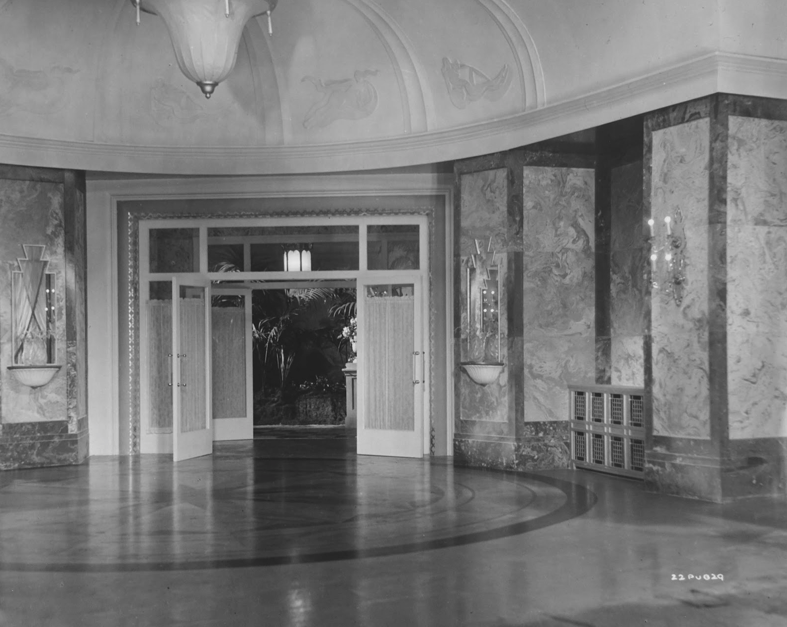 #1930_89_Set Design for ‘Britannia of Billingsgate’