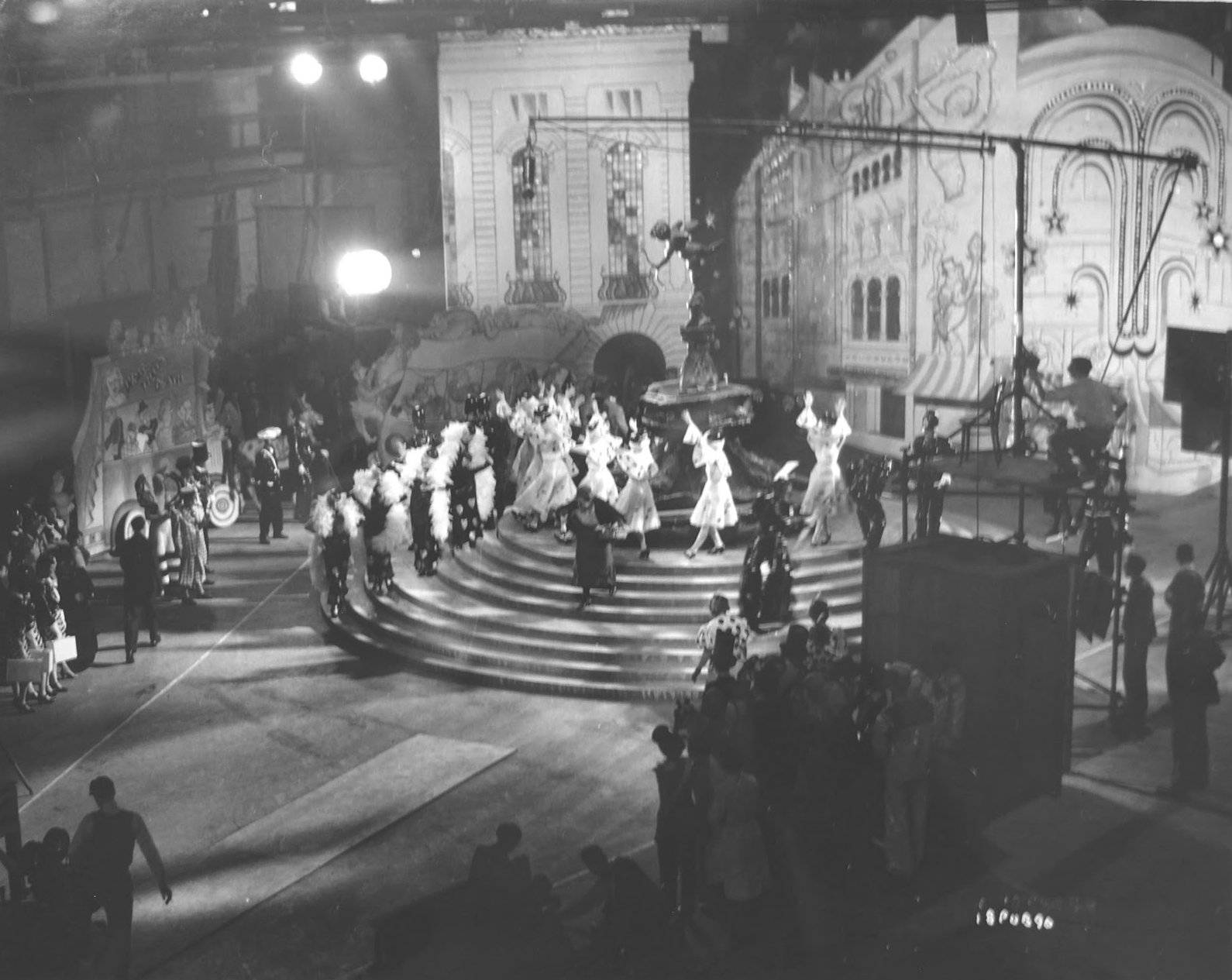 #1930_92_Set Design for ‘Britannia of Billingsgate’