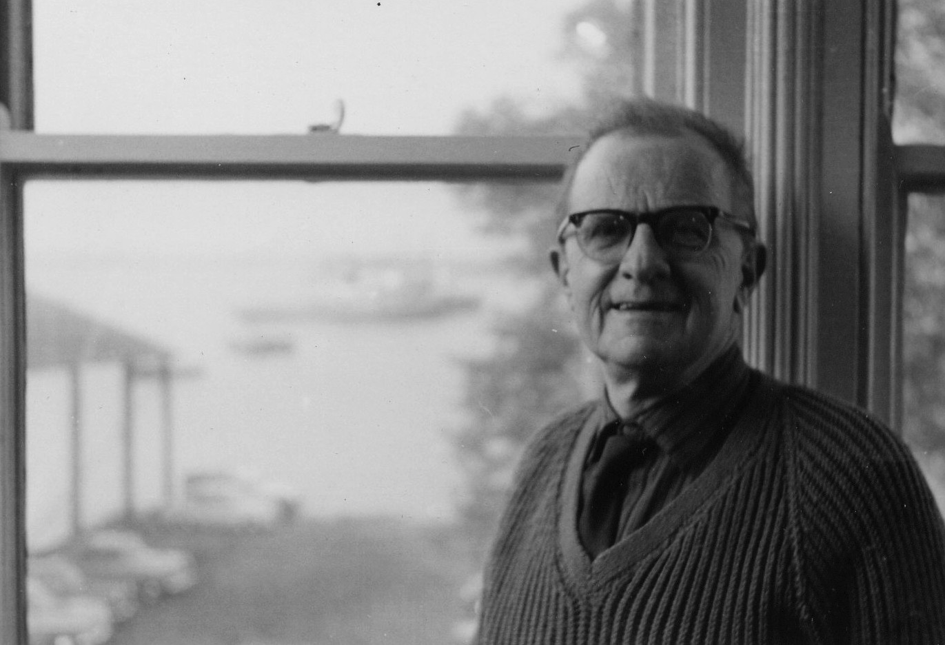 #1960_92_Stuart in Gravesend studio